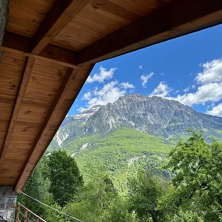 Bujtina Carku Maison d'hôtes Theth