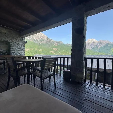 Maison d'hôtes Bujtina Carku *