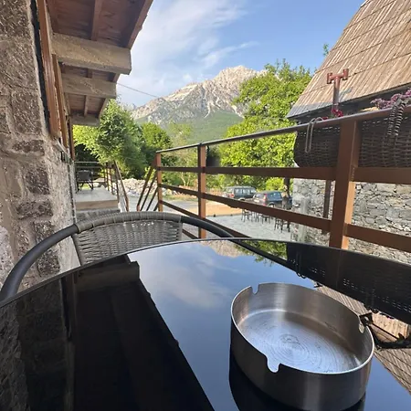 Bujtina Carku * Theth