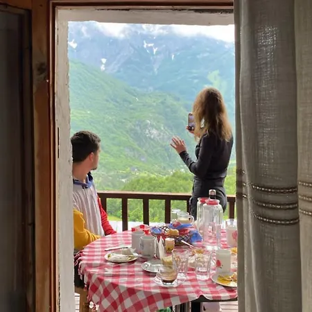 Maison d'hôtes Bujtina Carku Theth