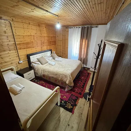 Bujtina Carku * Theth