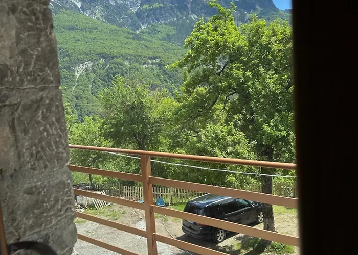 Bujtina Carku Gasthuis Theth