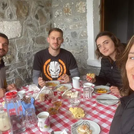 Bujtina Carku Guest house *