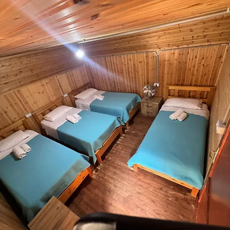 Guest house Bujtina Carku *