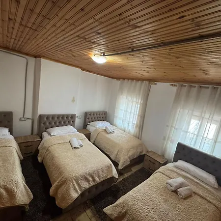 Guest house Bujtina Carku *