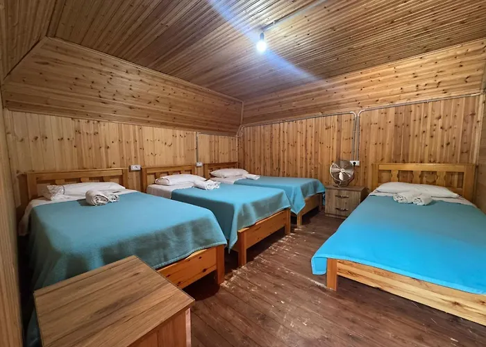 Bujtina Carku Vendégház *